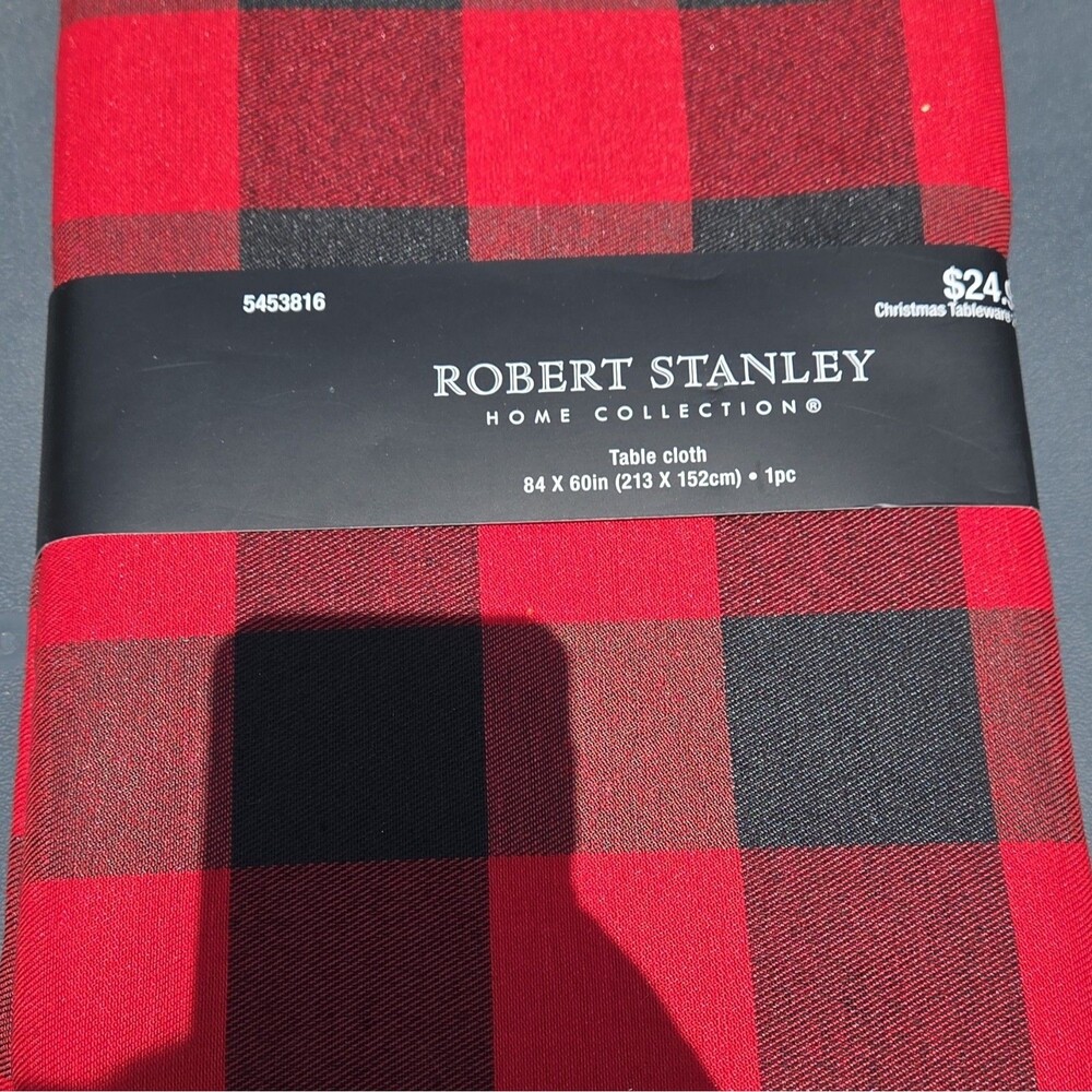 Robert Stanley Home Collection Red/Black Plaid Tablecloth 84x60 Rect